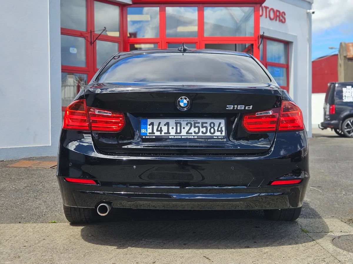BMW 3-Series 2014 - Image 5
