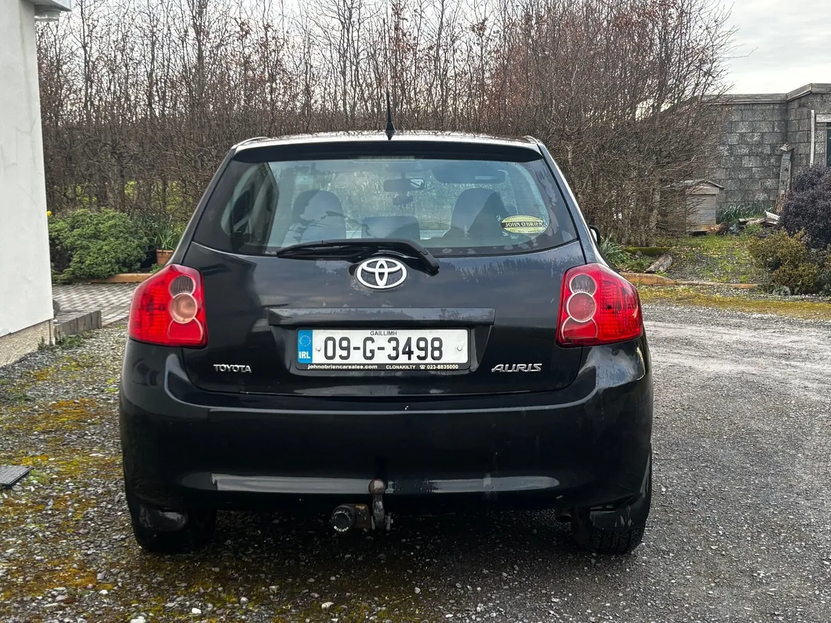 Toyota Auris 2009 - Image 3