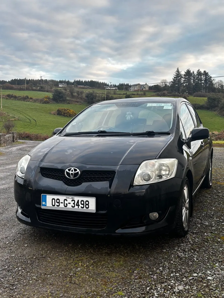 Toyota Auris 2009 - Image 1