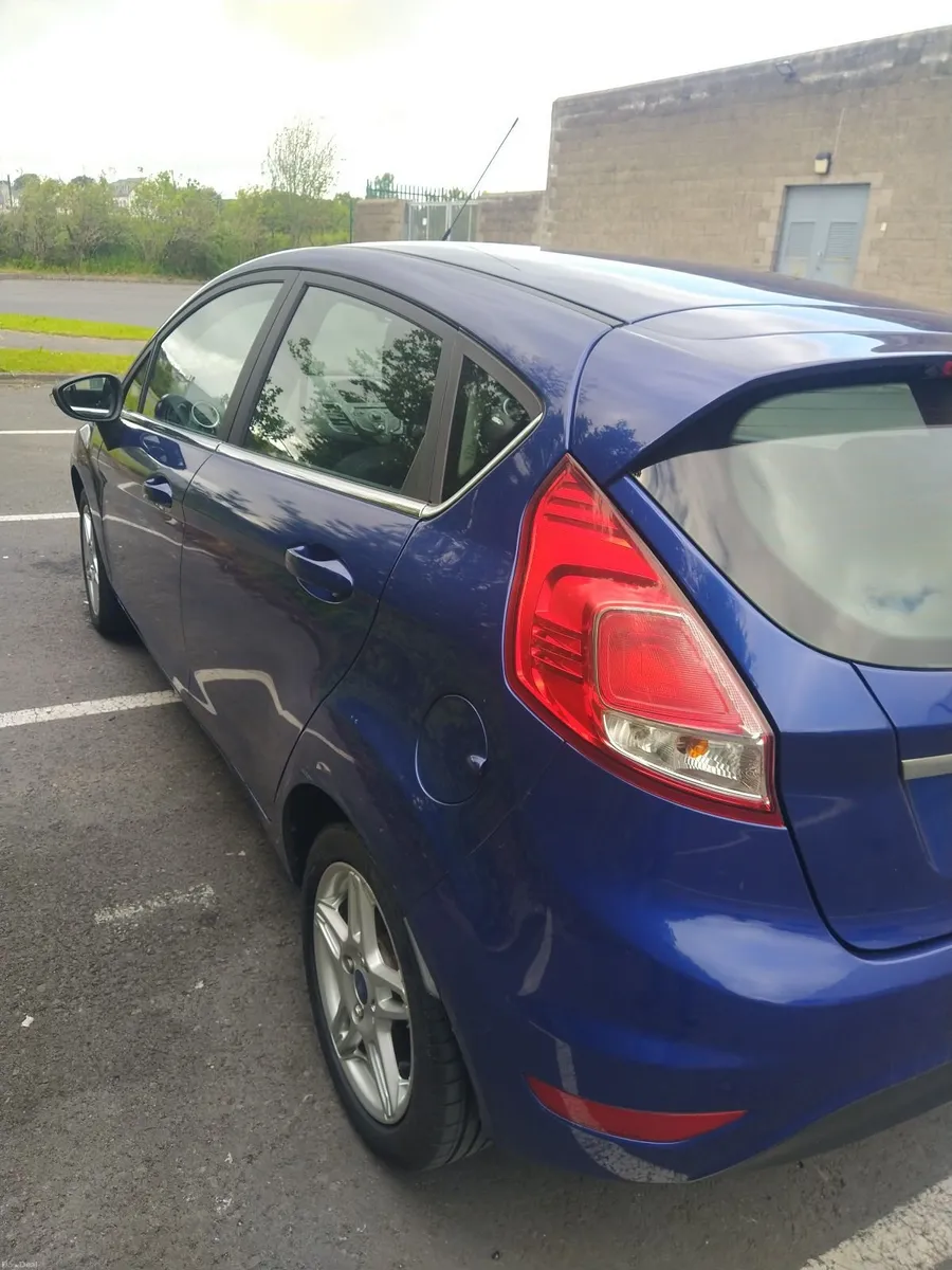 Ford Fiesta 2014 - Image 5