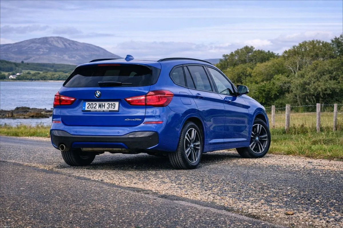 2020 X1 Hybrid AWD – Pan Roof – M Sport - Image 2