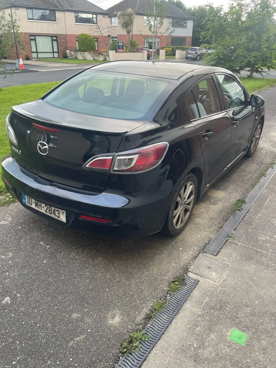 2010 Mazda 3 - Image 3