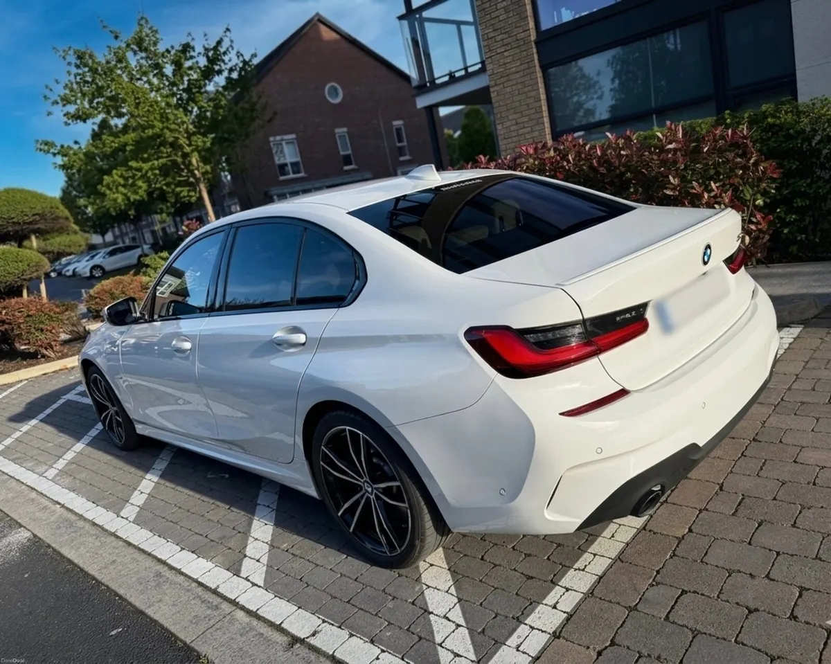 BMW 3-Series 2020 M Sports Pro - Image 2