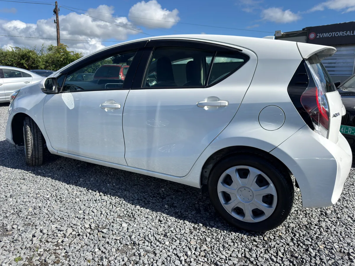 🔵 Toyota Aqua 1.5 Petrol Hybrid - Image 3