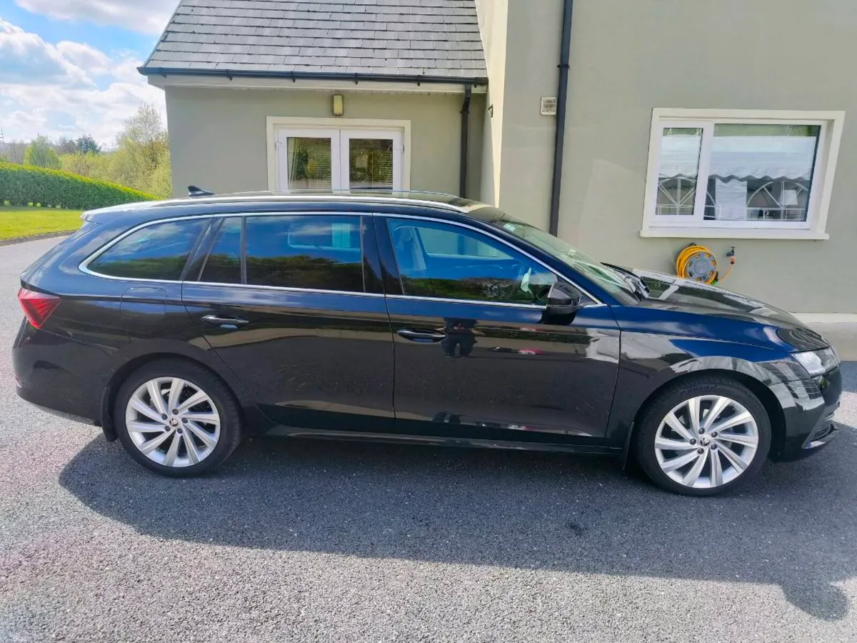Skoda Octavia Combi - Image 4