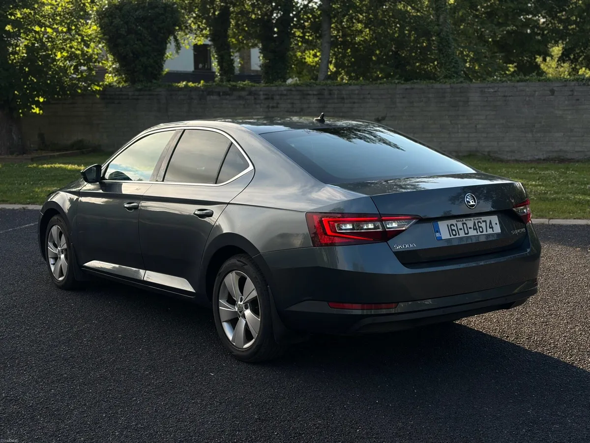 Skoda Superb DSG- Huge Spec| Full Service History| - Image 2