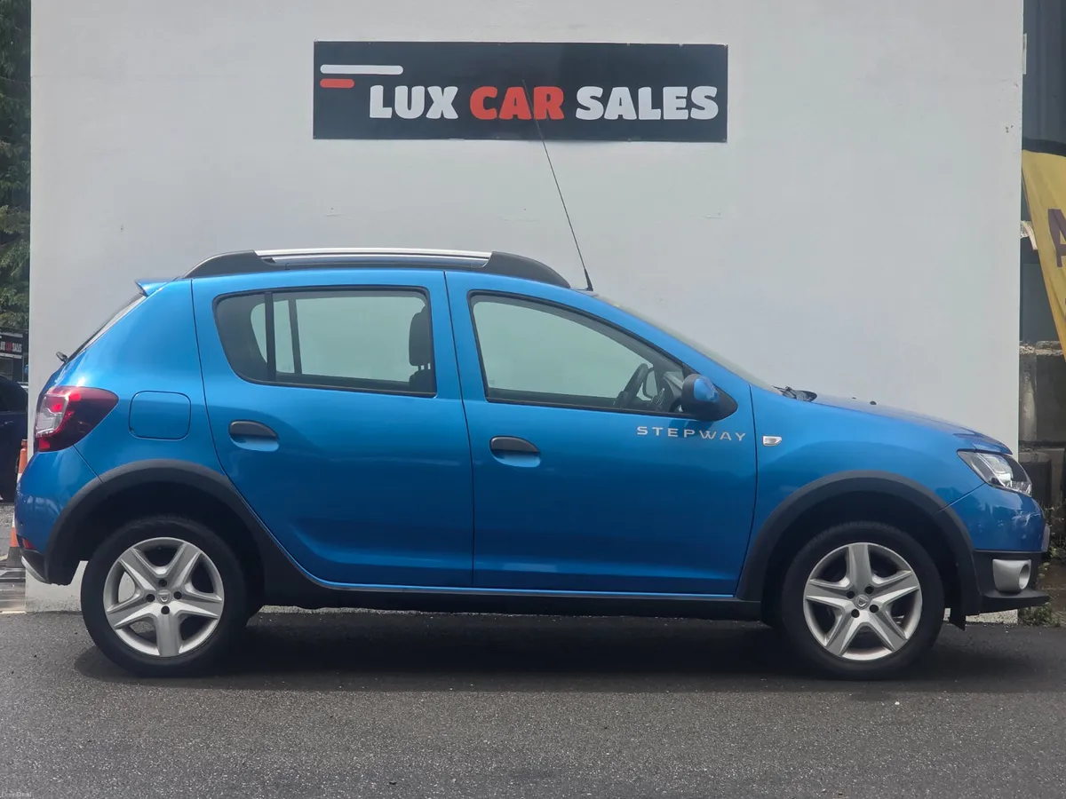 2015 Dacia Sandero Stepway 1.5 DCI SIGNATURE - Image 2
