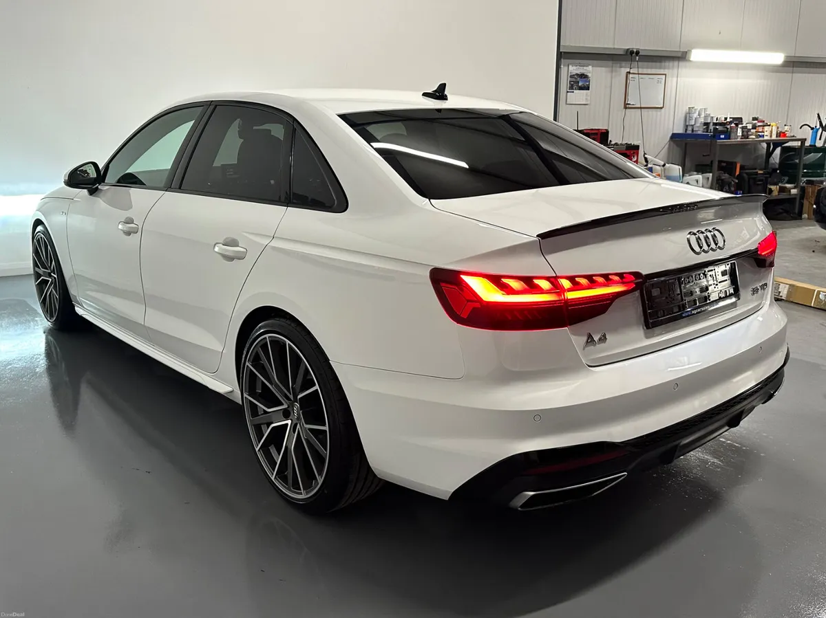 2022 Audi A4 2.0 35 TDi S-Line - Image 6