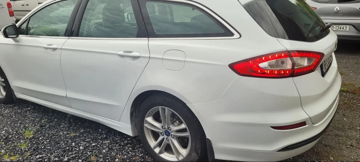 Ford Mondeo estate 2016. Diesel 2.0l tdci 4×4. - Image 2