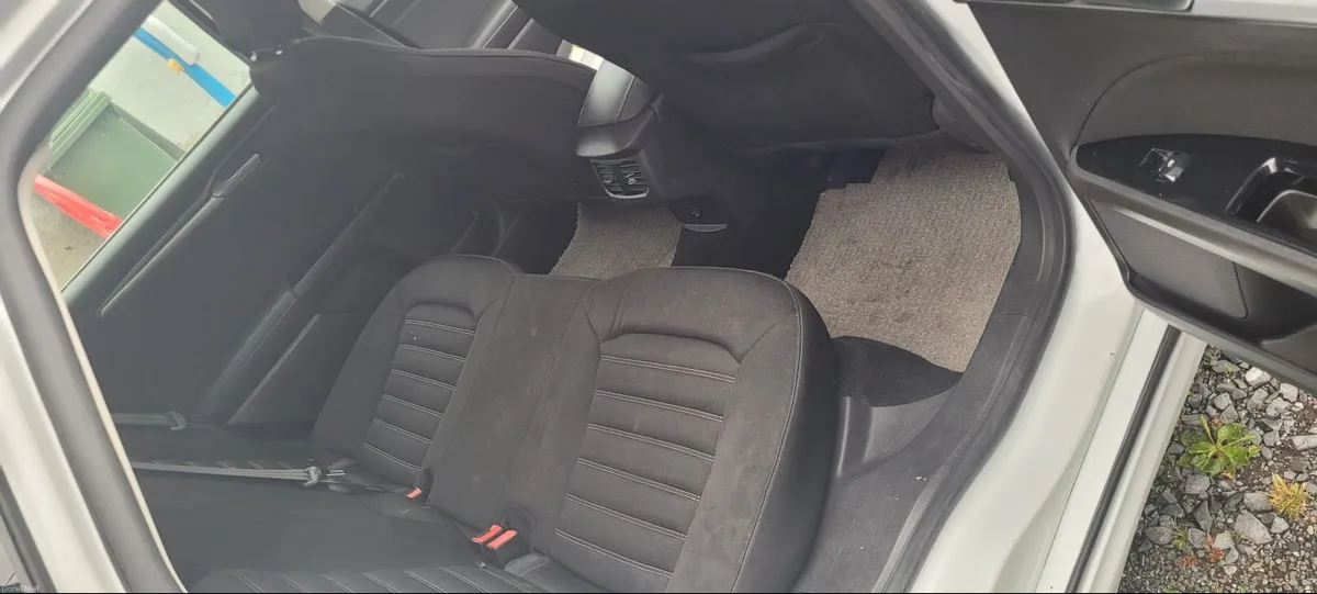 Ford Mondeo estate 2016. Diesel 2.0l tdci 4×4. - Image 3