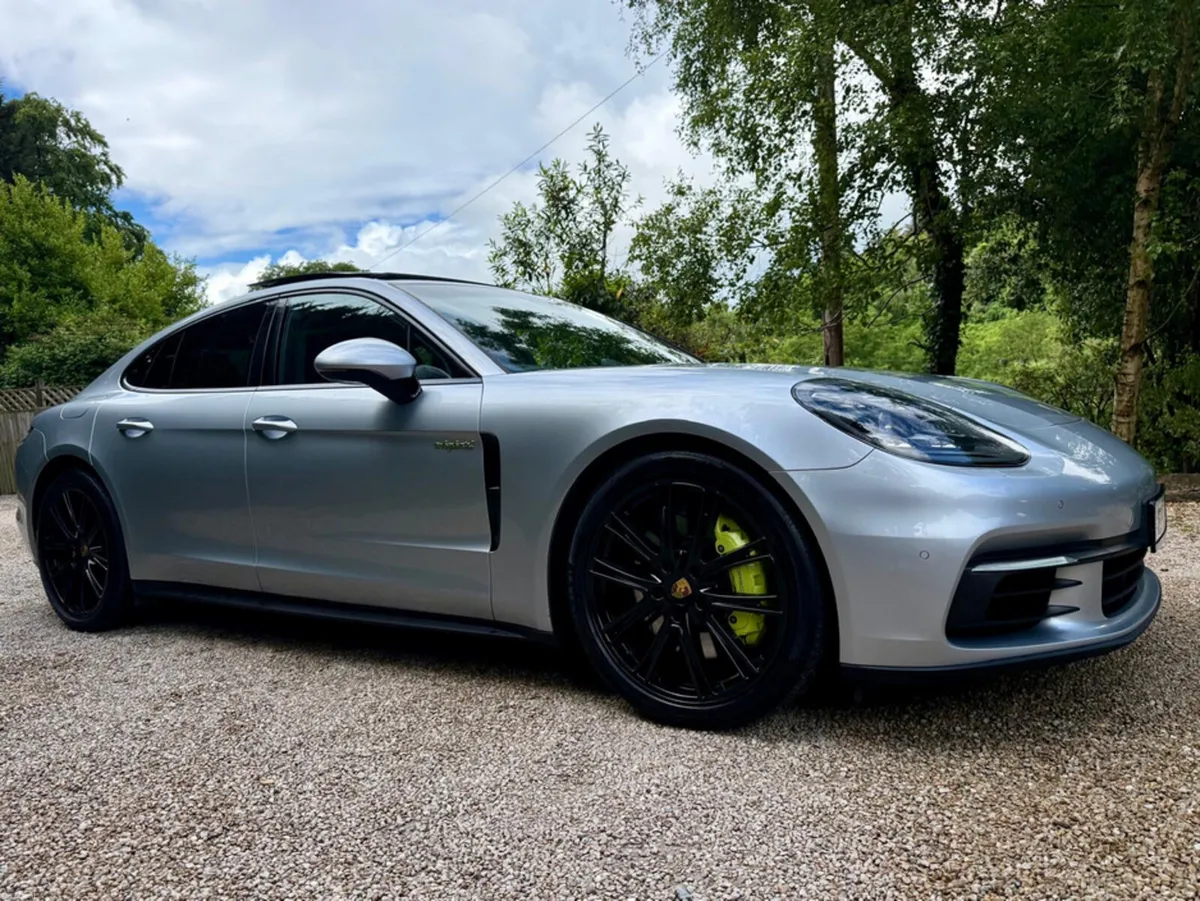 Porsche Panamera 4 E-HYBRID *Panoramic Sunroof…BOS - Image 3