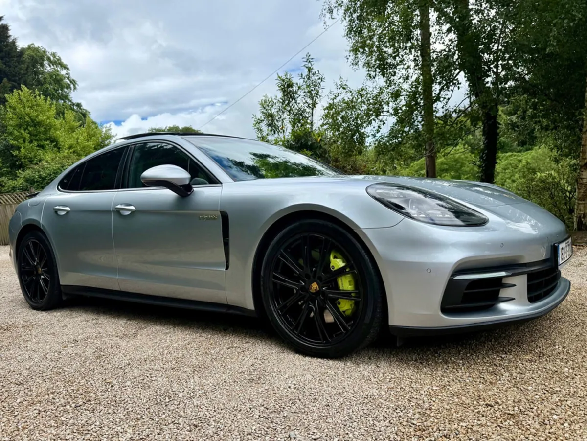 Porsche Panamera 4 E-HYBRID *Panoramic Sunroof…BOS - Image 2