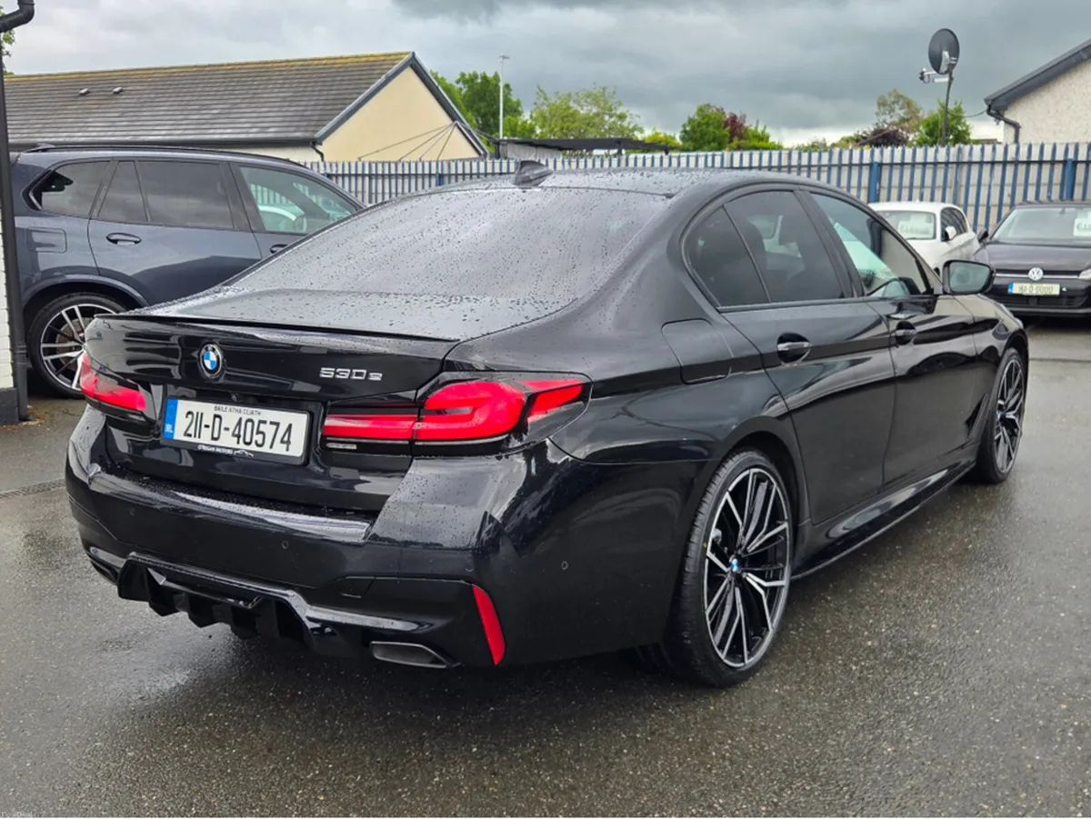BMW 5-Series 530E M-SPORT M-PERFORMANCE - Image 4