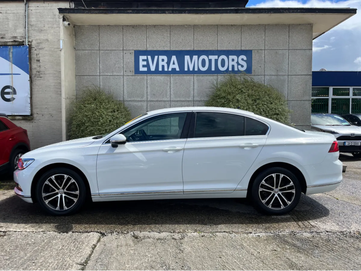 Volkswagen Passat HIGHLINE 2.0 TDI MANUAL 6SPEED F - Image 6