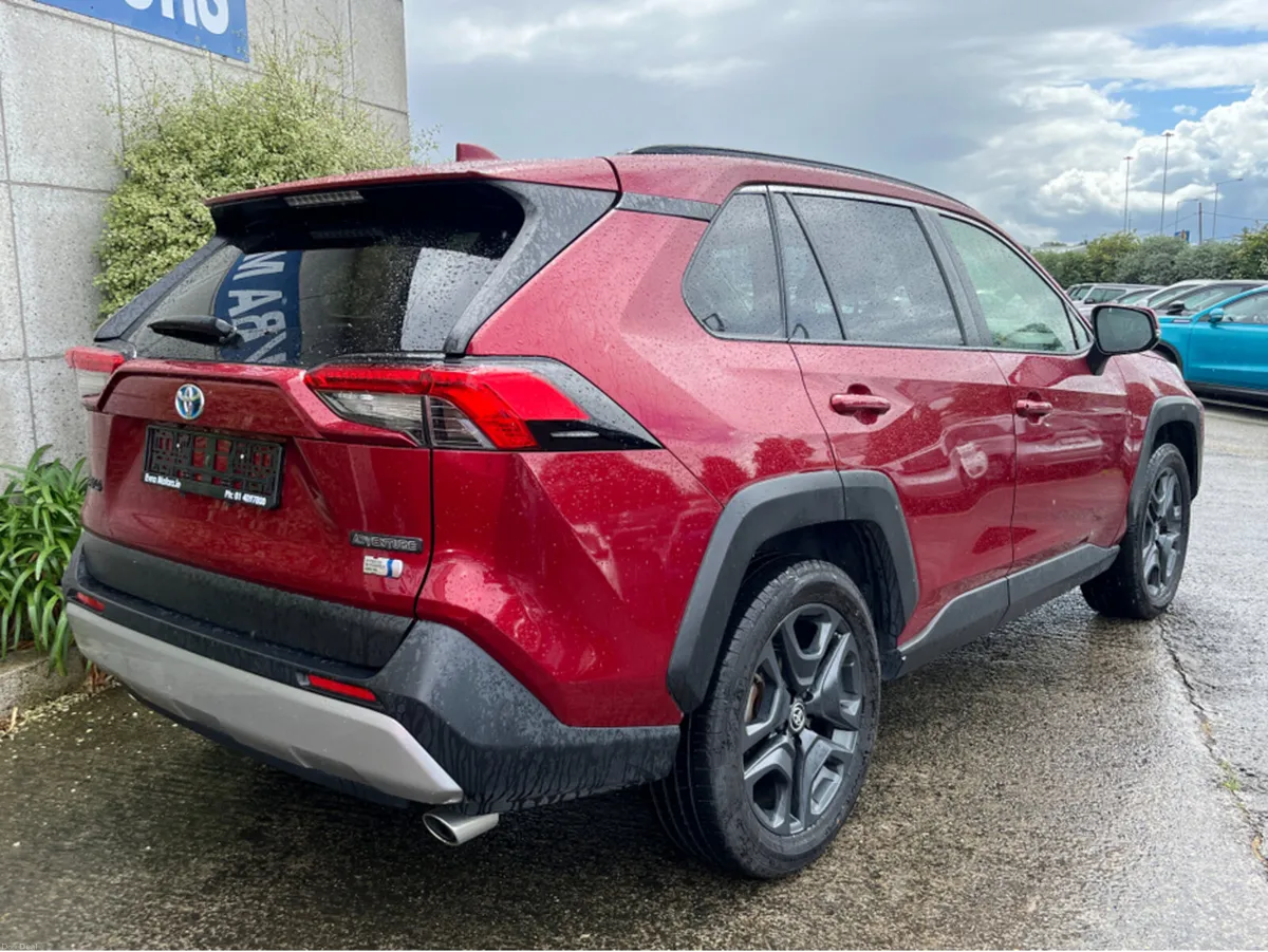 Toyota RAV4 ADVENTURE 4WD HYBRID AUTOMATIC 2.5 PET - Image 4