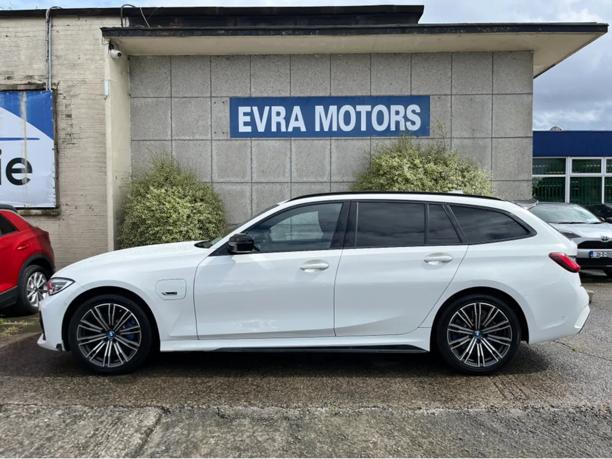 BMW 3-Series G21 330e ESTATE M-SPORT AUTOMATIC 2.0 - Image 6