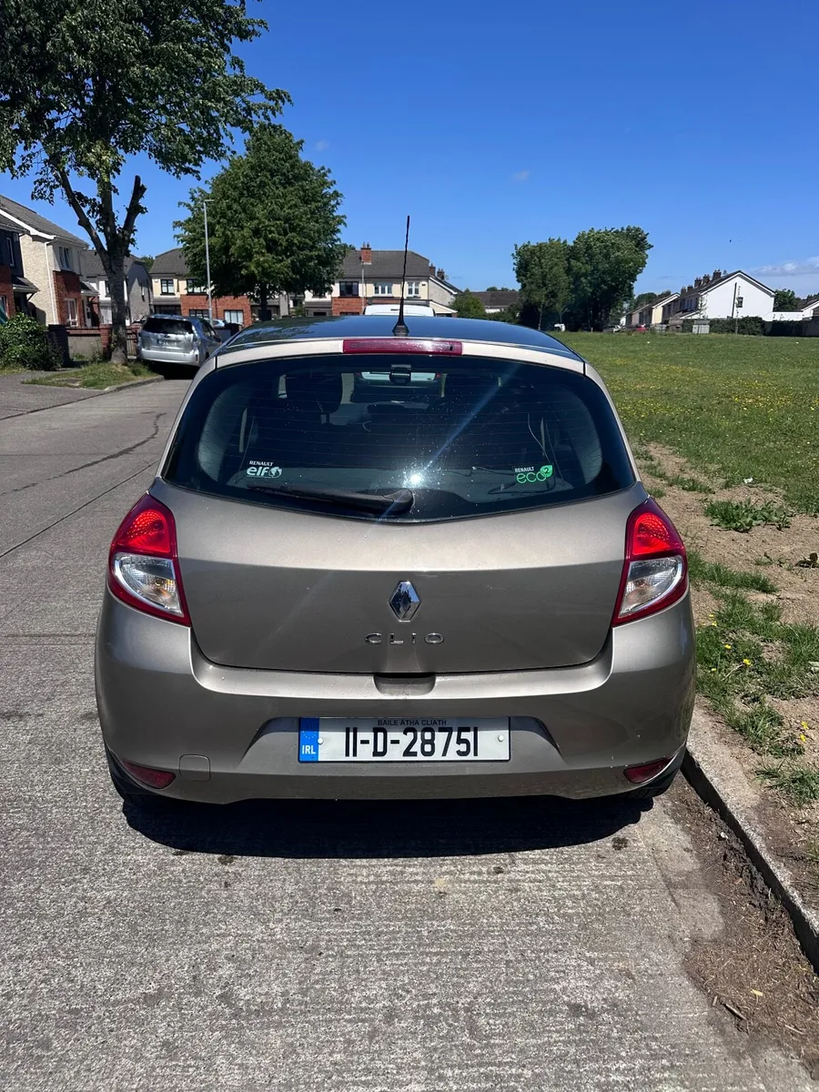 Renault Clio 2011 - 1.1 petrol - Image 4
