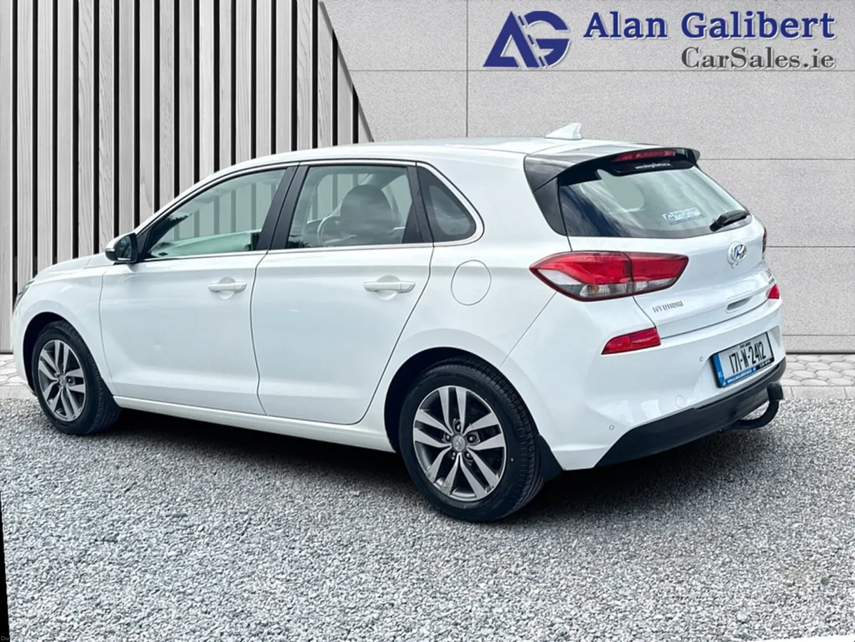 Hyundai i30 I 30 DELUXE PLUS - Image 2