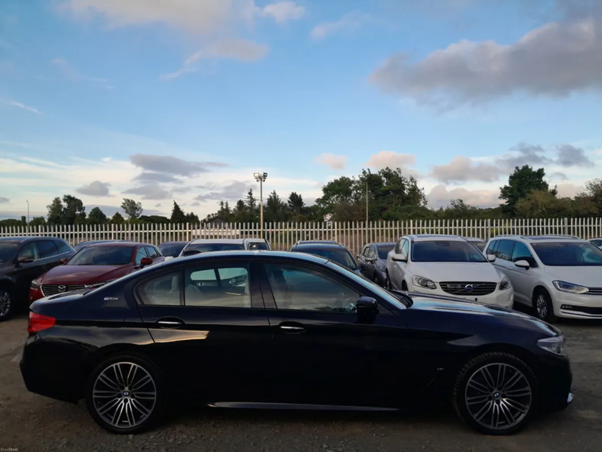 BMW 5-Series 530e M-Sport iPerformance plug-in hyb - Image 4