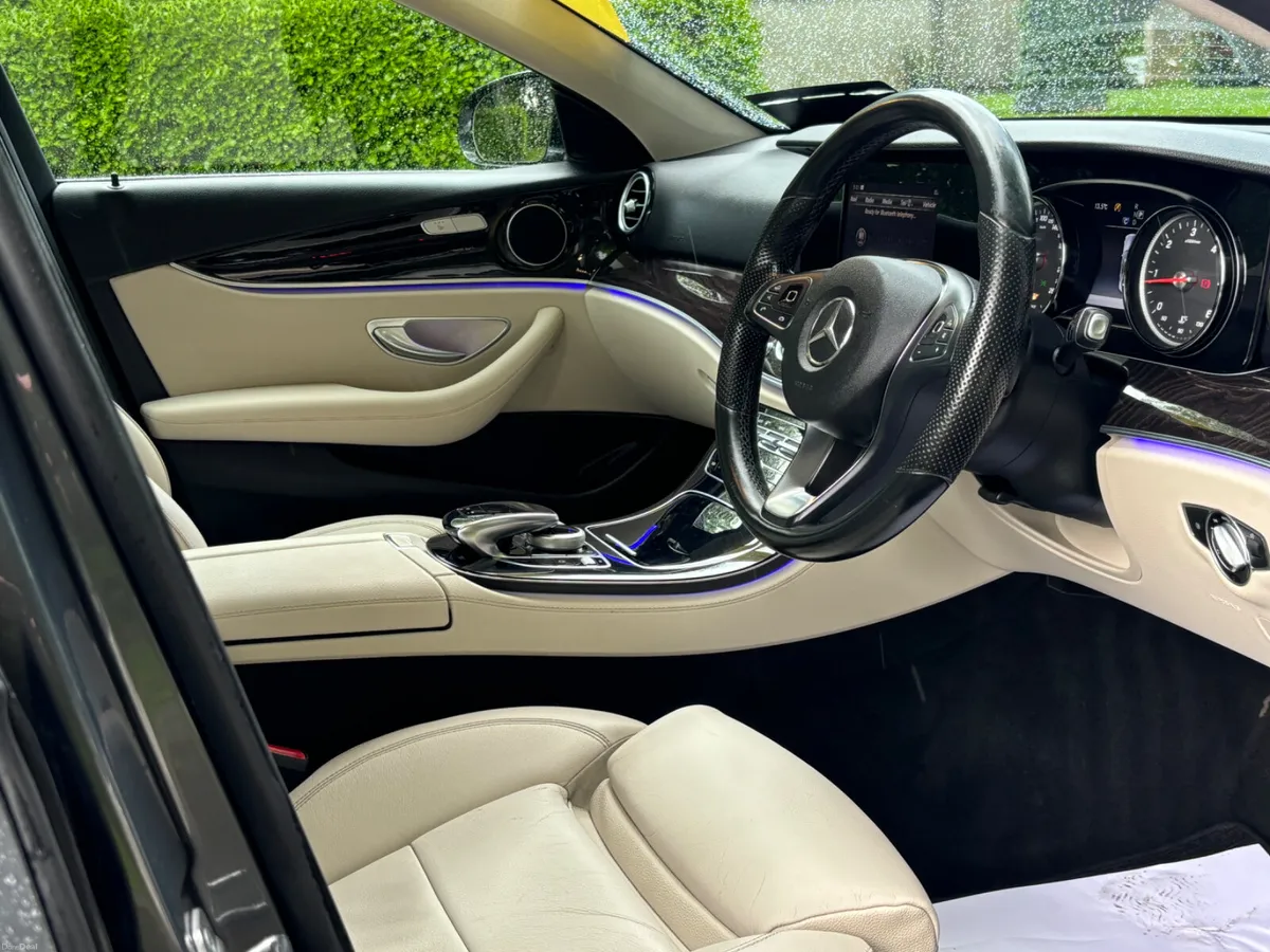 Mercedes-Benz E220 AVANTGARDE 2016 - Image 6