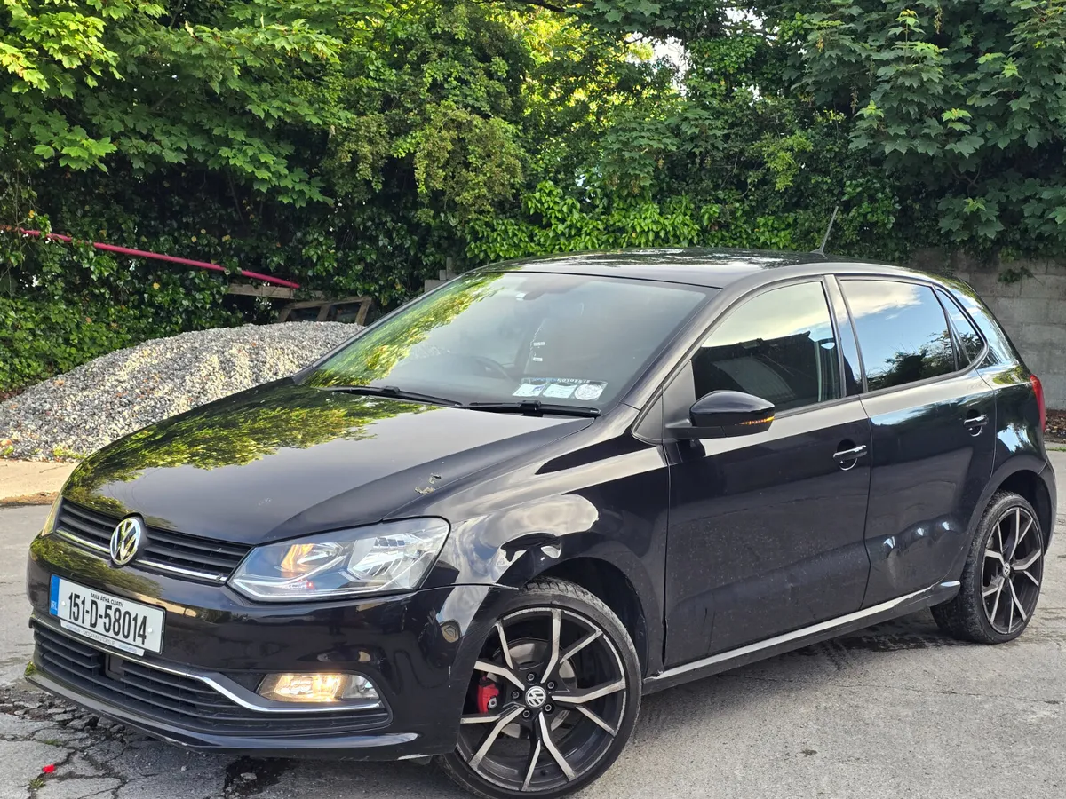 Volkswagen Polo 2015 automatic 1.2L €6900 - Image 2