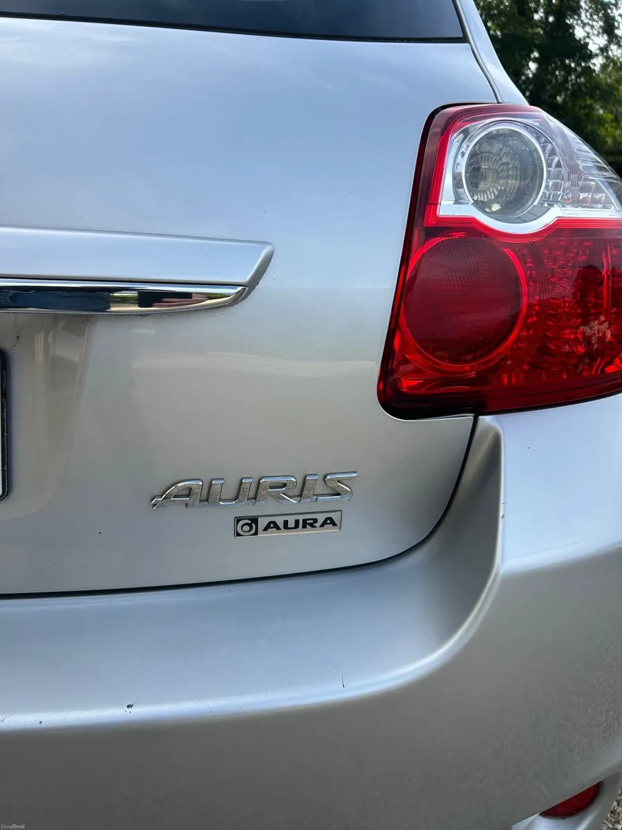 Toyota Auris 2010 - Image 3