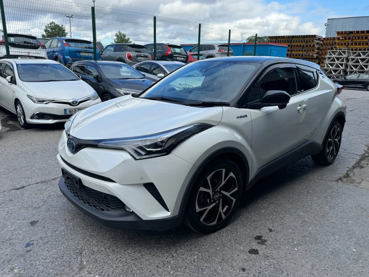 2019 Toyota C-HR Hybrid Auto / G leather 45 K - Image 1