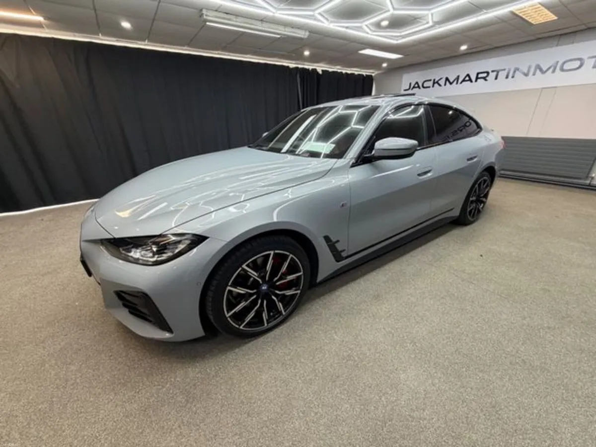 BMW i4 M Sport Pro Brooklyn Grey Sunroof - Image 4