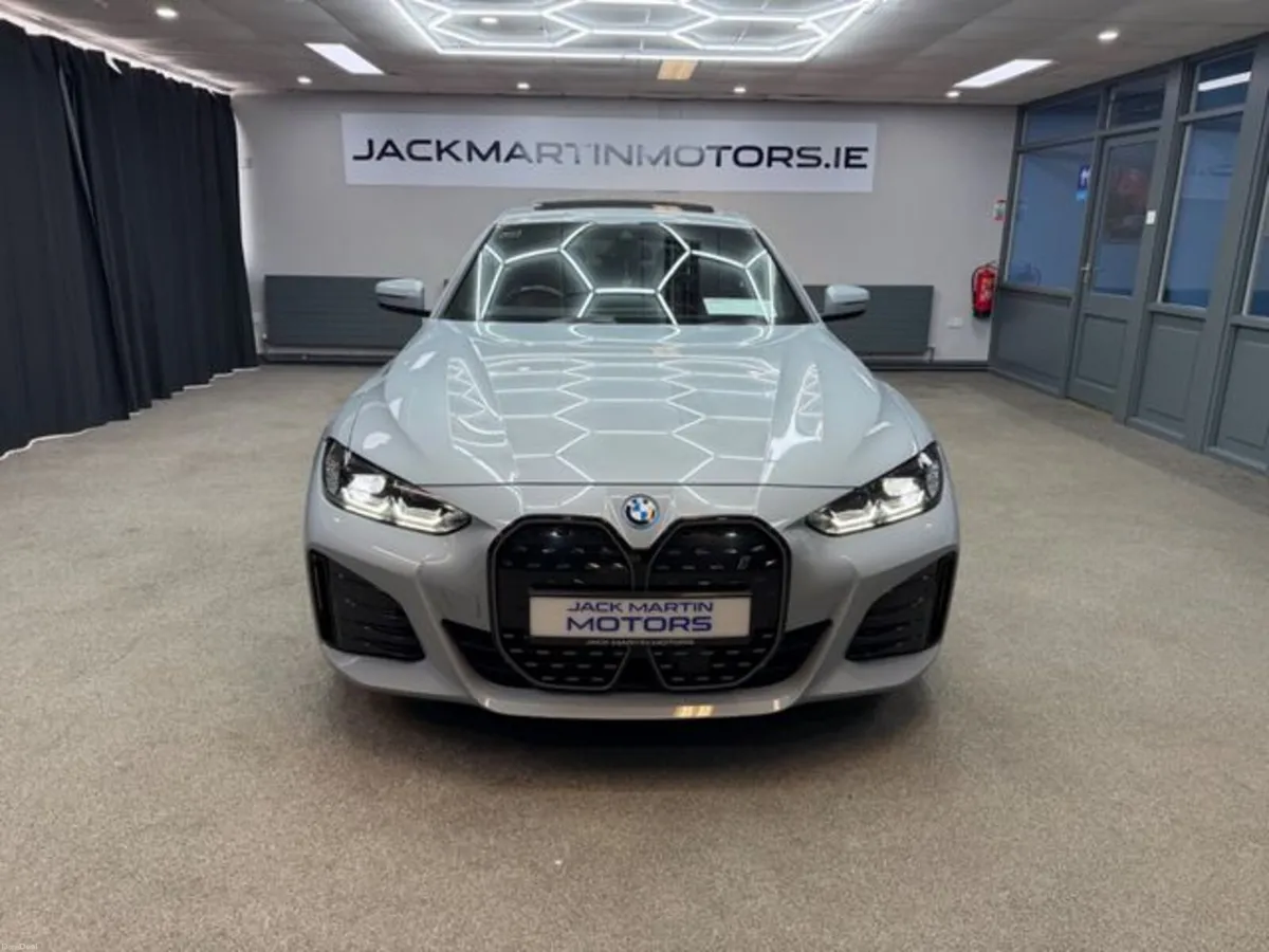 BMW i4 M Sport Pro Brooklyn Grey Sunroof - Image 2