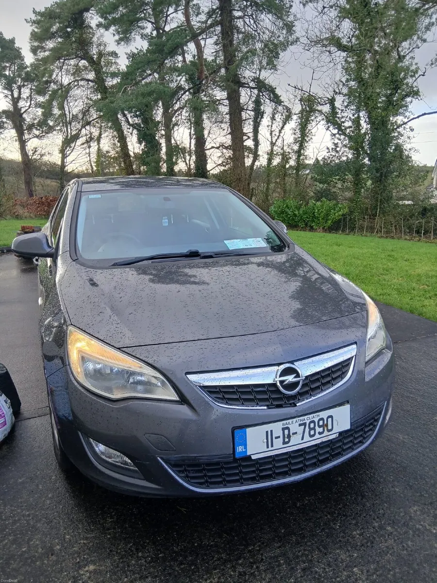 Opel Astra 2011 - Image 5