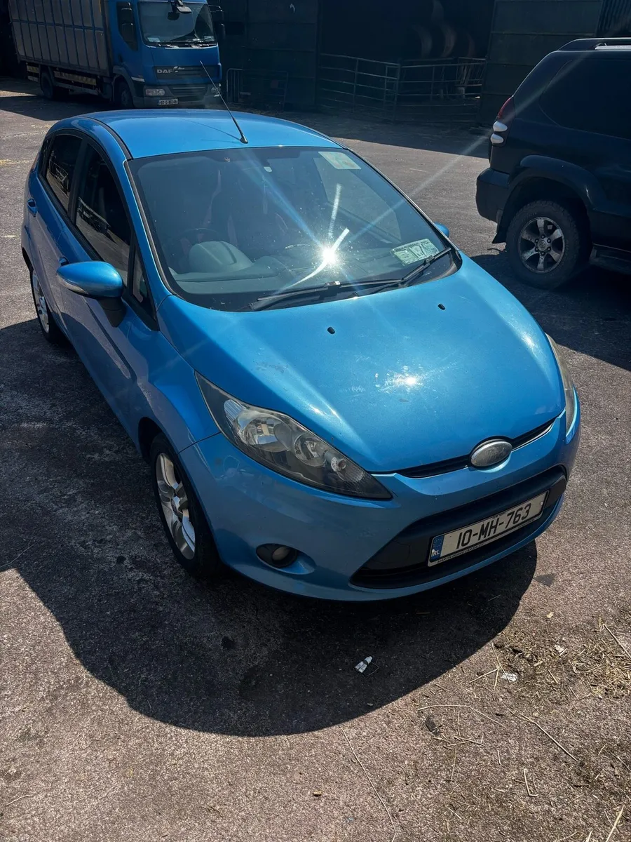 2010 ford fiesta - Image 2