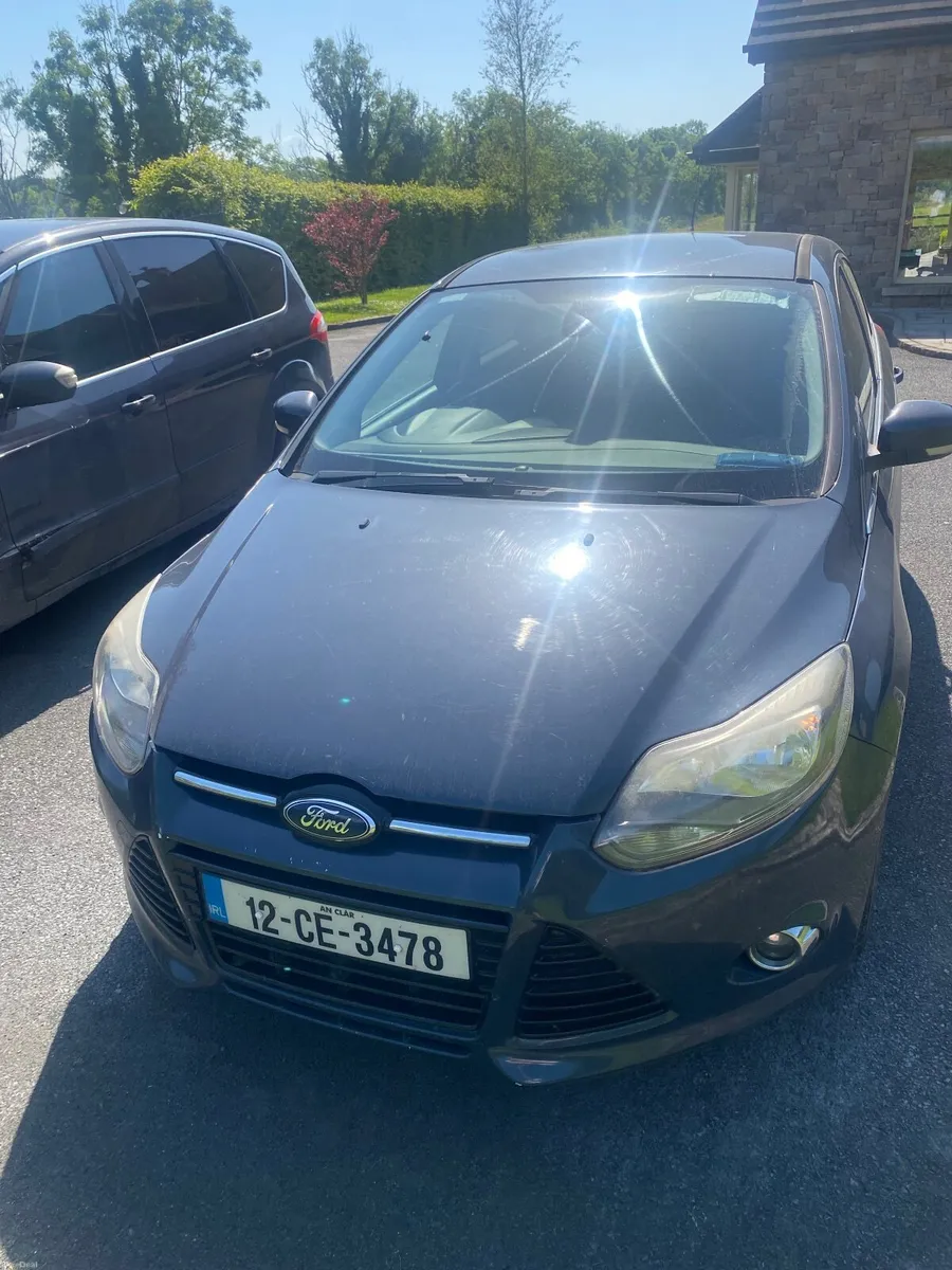 Ford Focus 2012 - Image 2