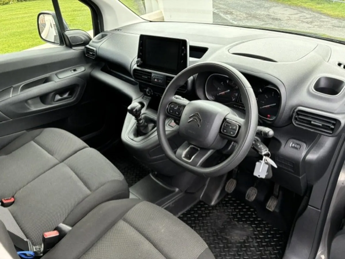 Citroen Berlingo Driver ** €215 VRT ** - Image 3