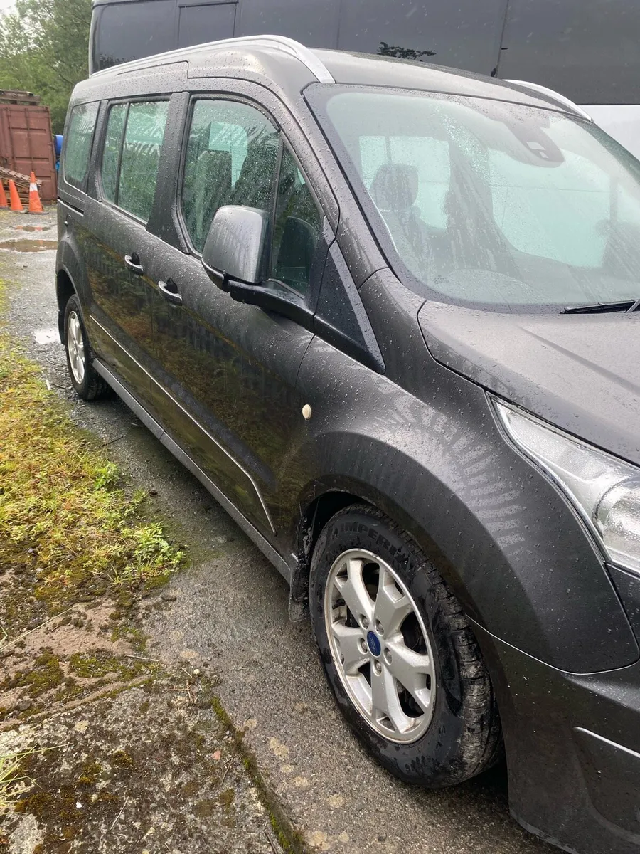 Ford Connect Toureno - Image 2