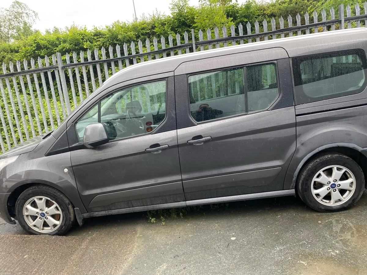 Ford Connect Toureno - Image 3