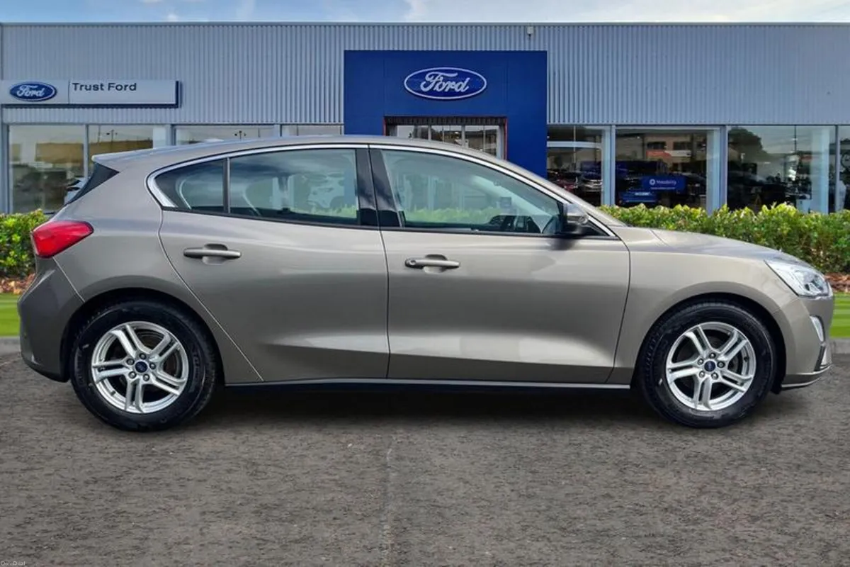 Ford Focus Zetec - Image 3