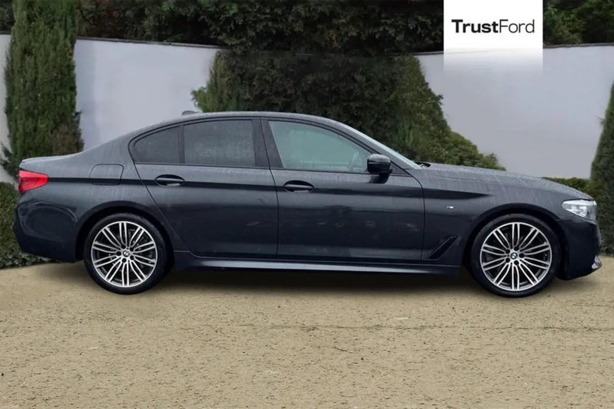 BMW 5-Series M Sport - Image 3