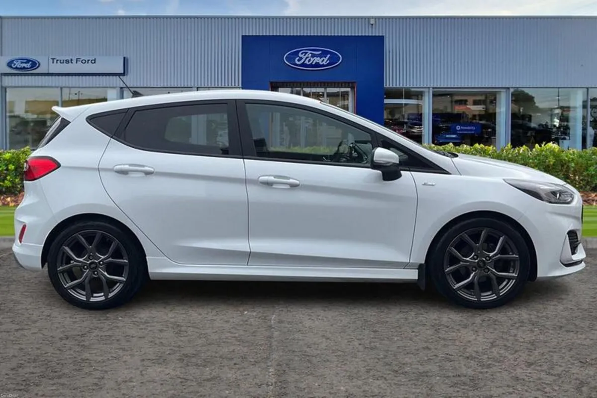 Ford Fiesta ST-Line Edition - Image 3