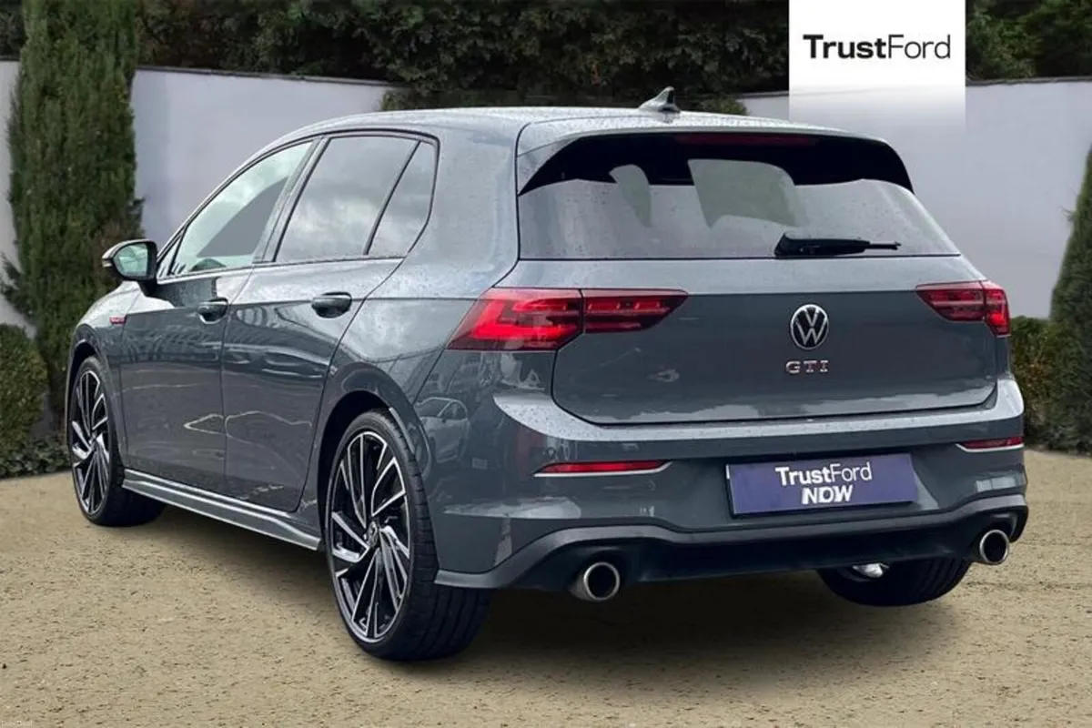 Volkswagen Golf GTI - Image 2