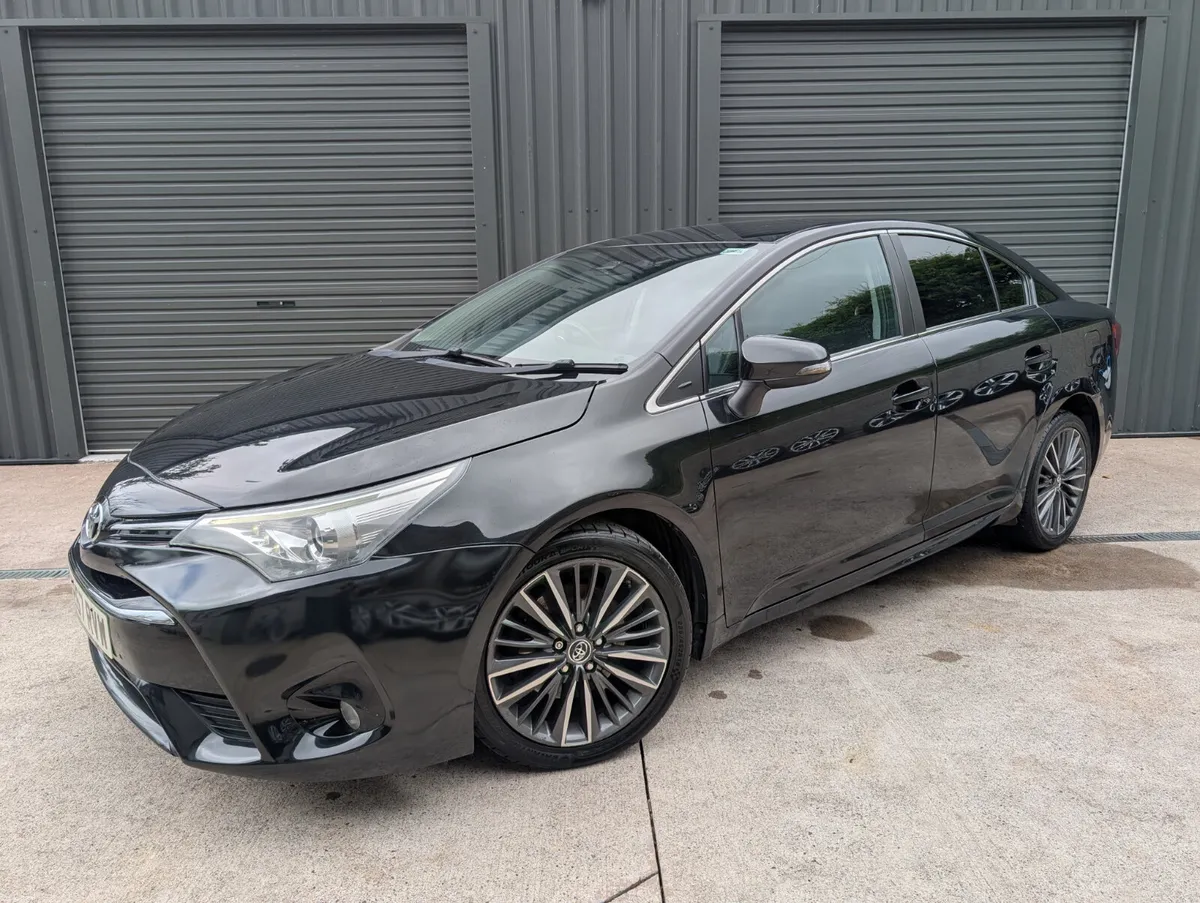 2017 Toyota Avensis 2.0D Design - Image 1