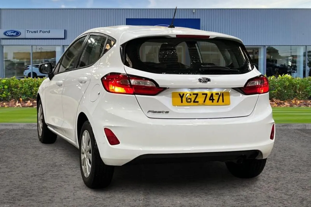 Ford Fiesta Trend - Image 2