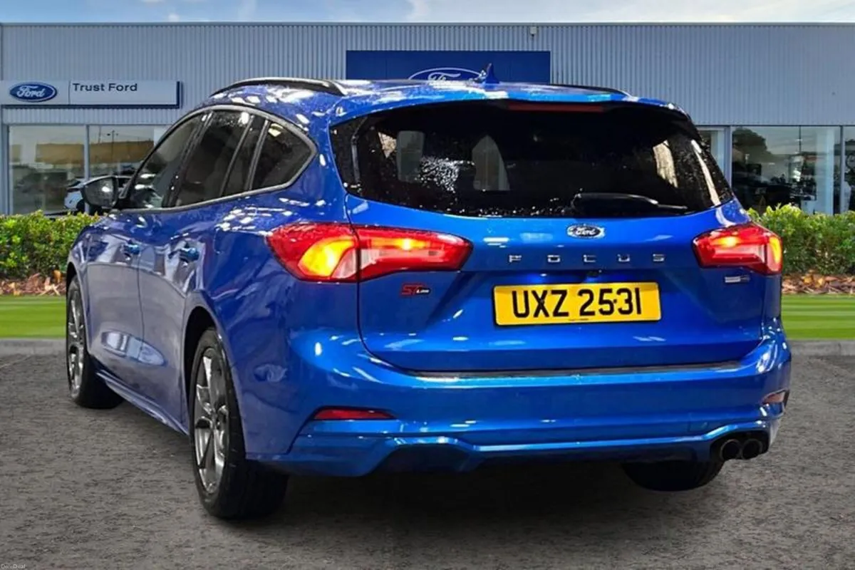 Ford Focus 1.0T EcoBoost ST-Line Edition Estate 5d - Image 2