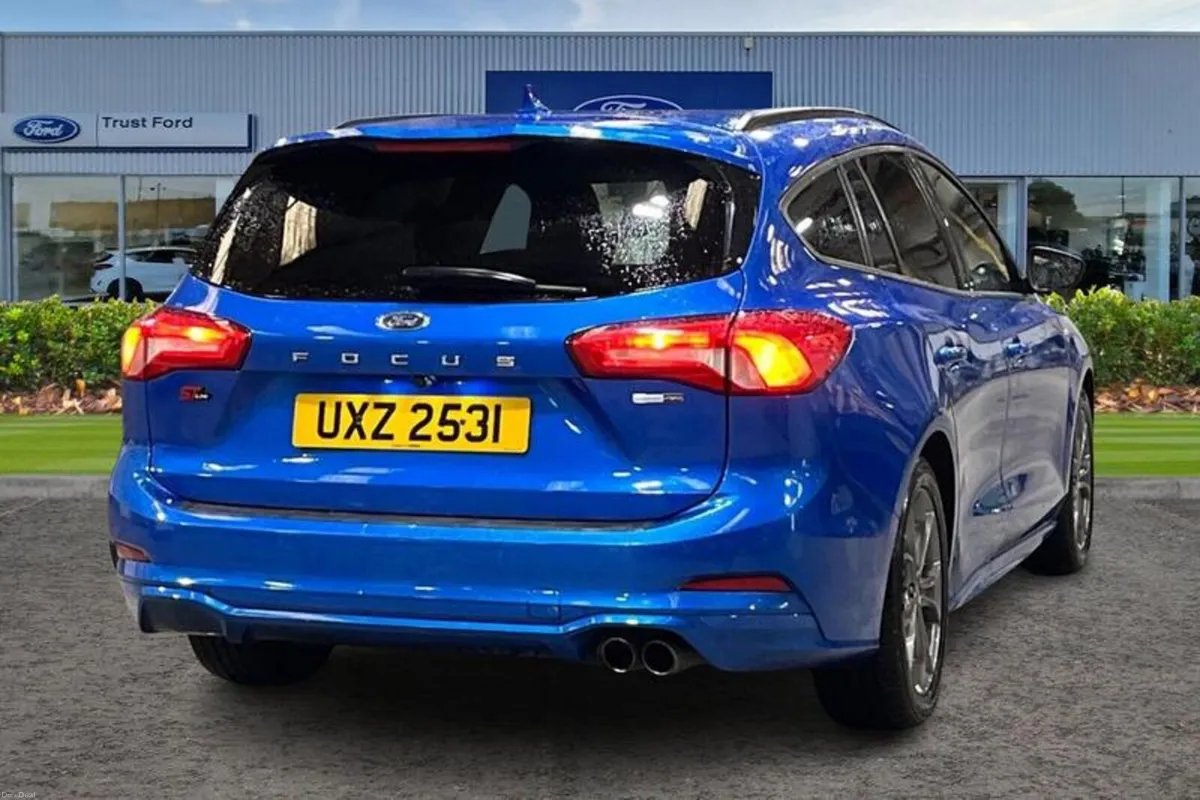 Ford Focus 1.0T EcoBoost ST-Line Edition Estate 5d - Image 4