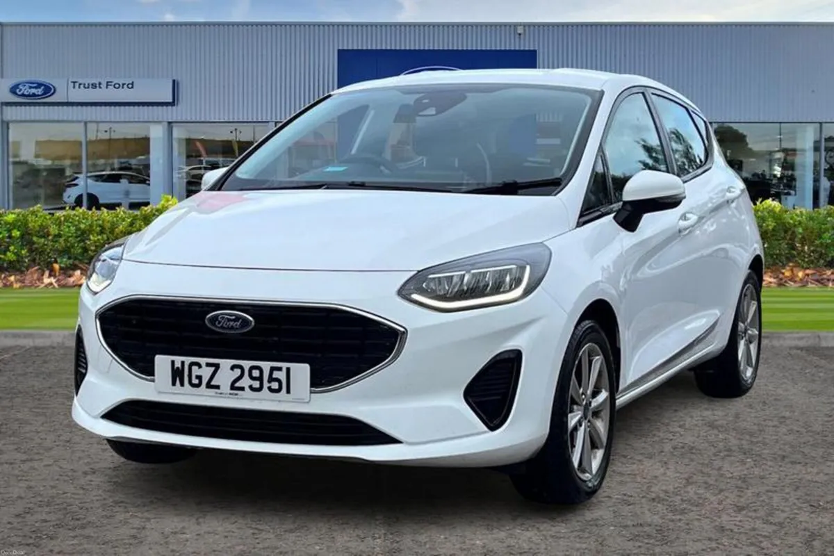 Ford Fiesta 1.1 Trend 5dr- Apple Car Play - Image 5