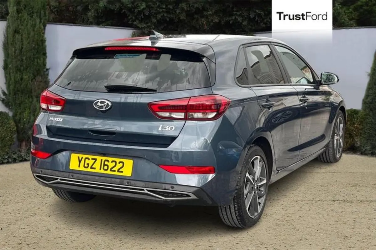 Hyundai i30 Premium - Image 4