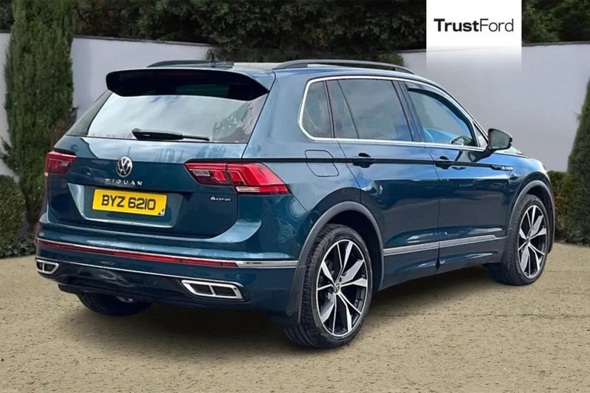 Volkswagen Tiguan R-Line - Image 4