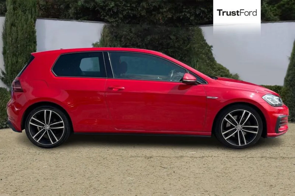 Volkswagen Golf 2.0 TDI GTD Hatchback 3dr Diesel D - Image 3