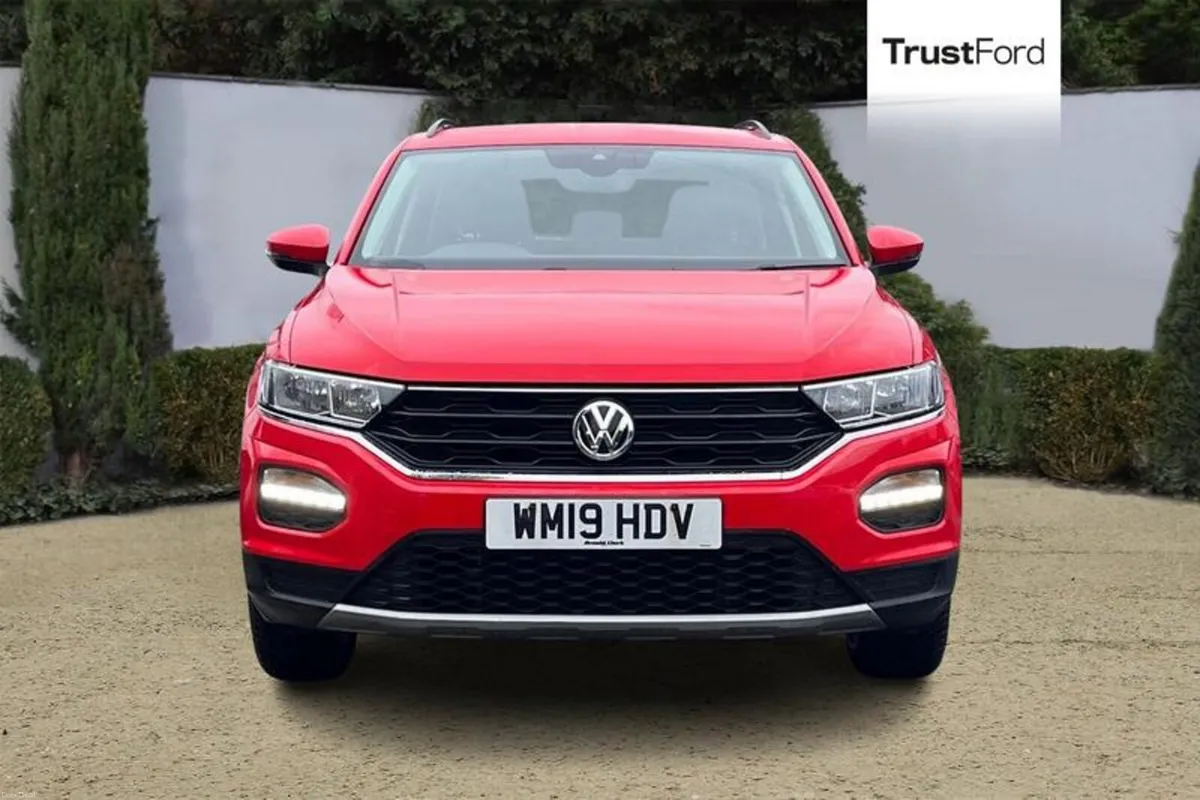 Volkswagen T-Roc SE - Image 6