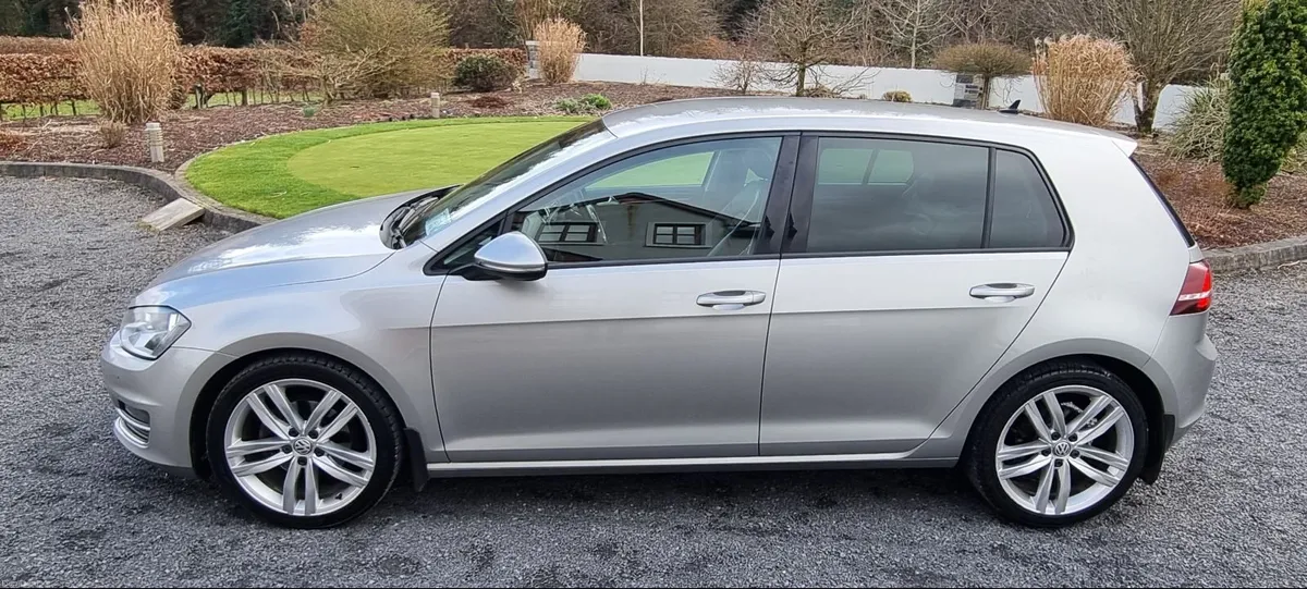 Volkswagen Golf HIGHLINE 1.6 TDI MANUAL 5 SPEED - Image 4