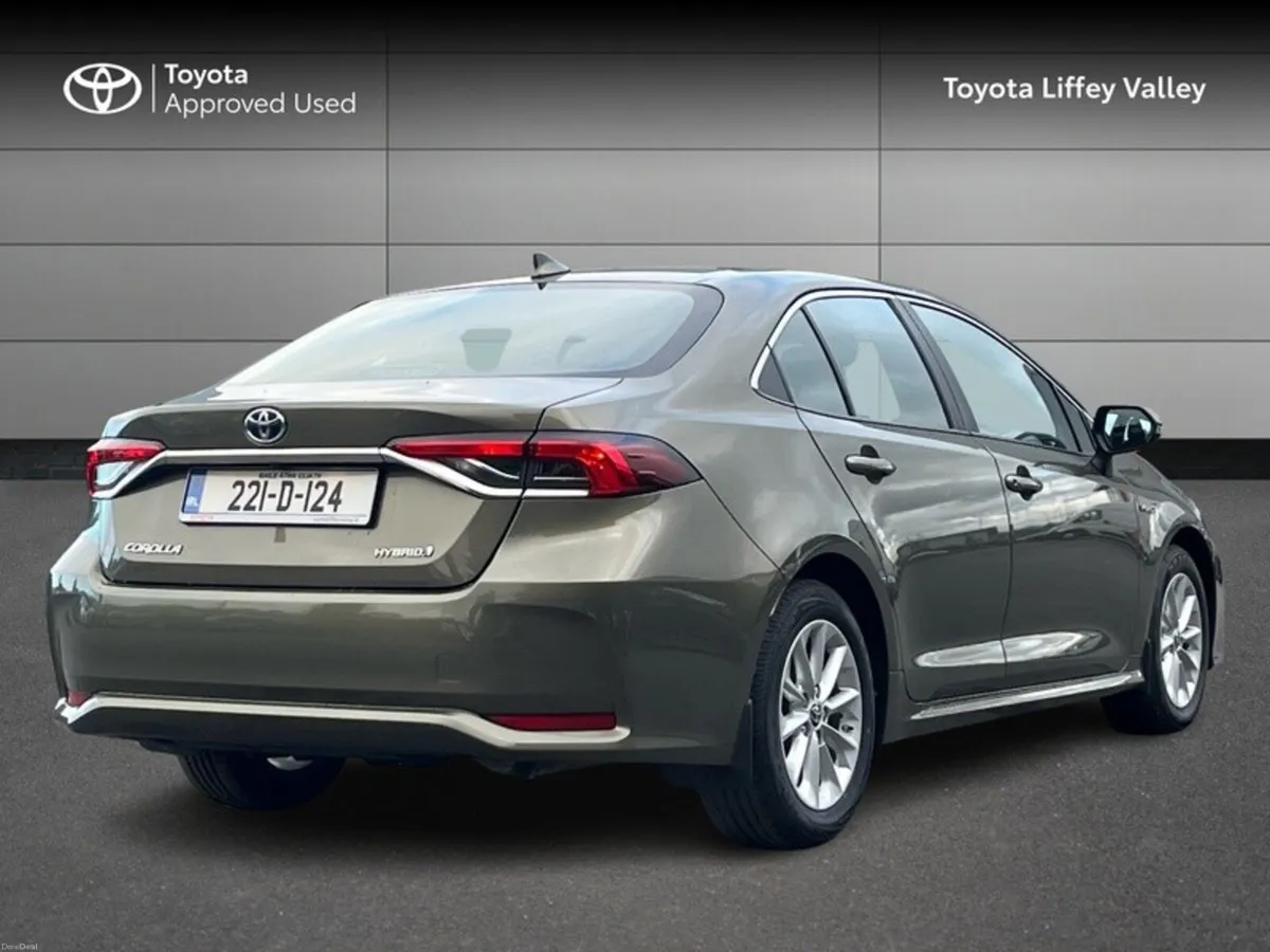 Toyota Corolla COROLLA HYBRID LUNA SALOON - Image 2